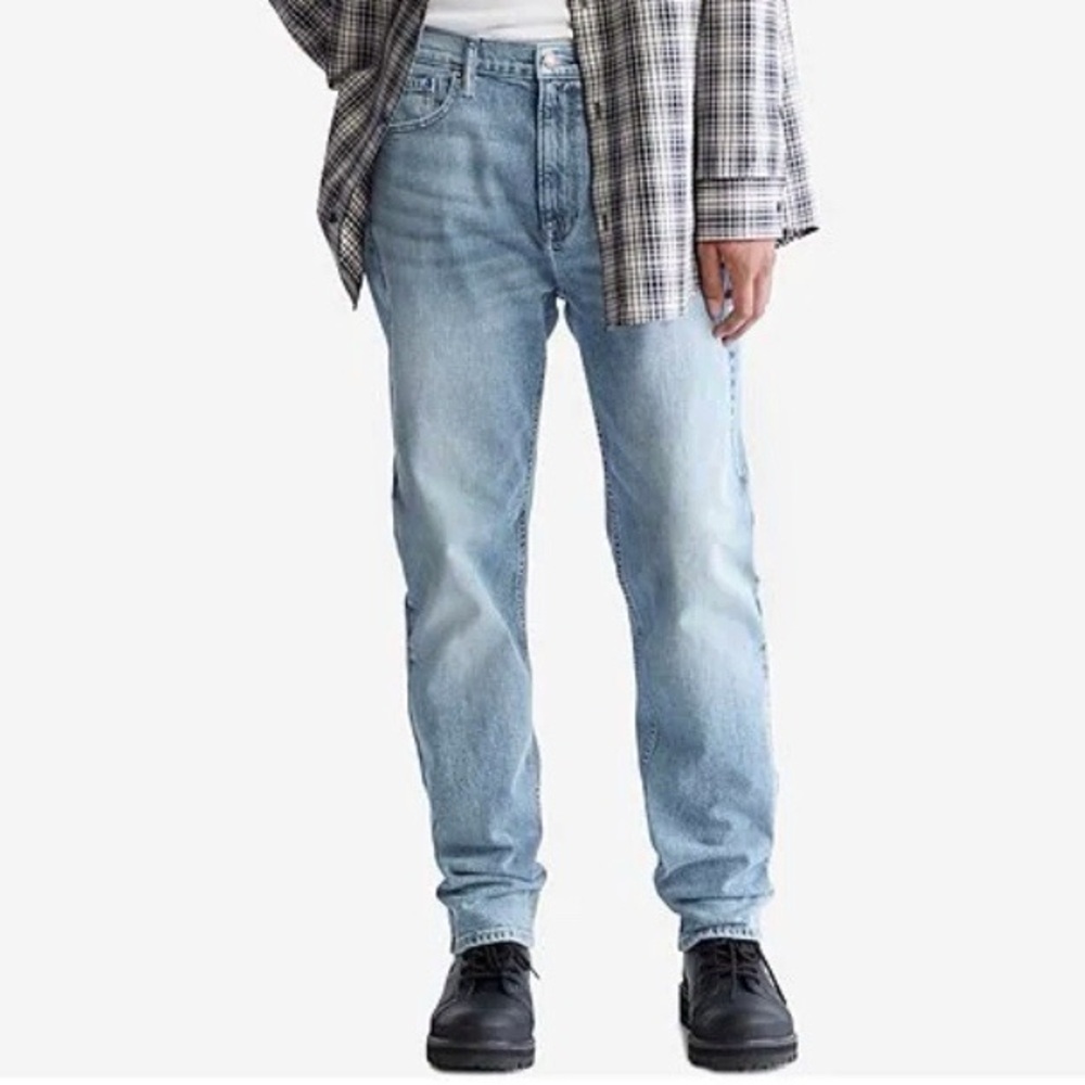 CALVIN KLEIN Men’s Straight Fit Jeans!